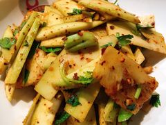 菠萝芒果拌苦瓜-老滇山寨•云南特色菜•地方菜•民族风情歌舞表演(金碧店)