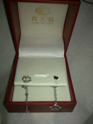 -周大福 CHOW TAI FOOK(新世界百货崇文店)