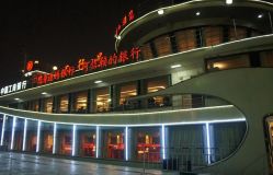 -Doris一站式游轮婚礼船东直营店(外滩店)