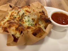 -城市大道红炉披萨烘焙坊