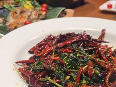 -老滇山寨•云南特色菜•地方菜•民族风情歌舞表演(金碧店)