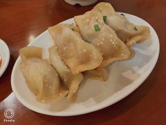 牛肉鍋貼-小姜锅贴(凤凰街店)