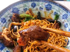 六鲜小排炒面-一家人面馆(三条巷店)