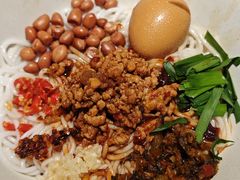 -粉八·云南米线·建水烧烤(常熟路店)