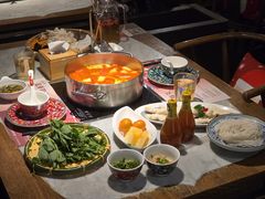 -尚尚仙·酸汤猪手·猪肚鸡火锅(华联万柳购物中心店)