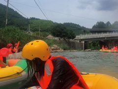 -虎啸峡漂流