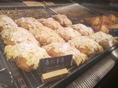 杏仁羊角-麦田工坊(月湖店)