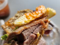 牛肉芝士三明治（*配薯條）-SAANCI山池咖啡(海上世界文化艺术中心店)