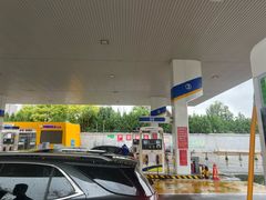 -中国能源朝平加油站