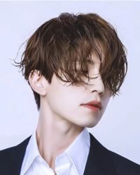 -苑苑发型设计