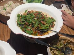 -爱碗亭·鲜炒湖南菜(壹城中心店)