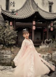 -菲啦城堡高端儿童摄影会所(武夷商业城店)