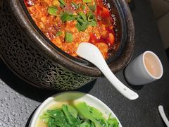 -万重锦·人文川菜馆(骡马市店)