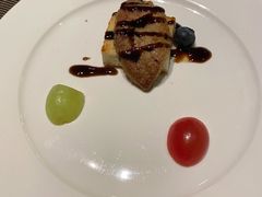 -大中华希尔顿酒店-念自助餐·嗨啤·小龙虾