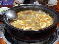 -菌之家·专业纯野生菌火锅·特色炒菌