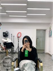 -MODEL'S HAIR
