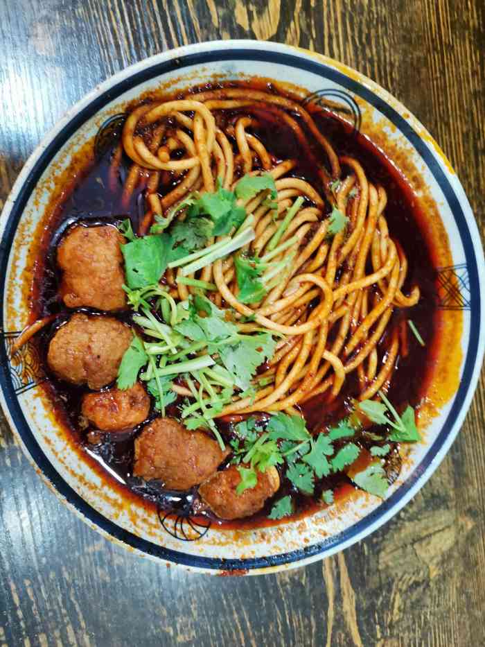 十凤牛肉丸子面-"很给力的牛肉丸子面,一直念念着想吃,带孩.