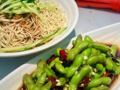 -肥肥虾庄·金牌油焖大虾(沙湖店)