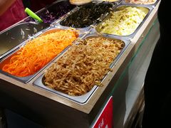 自助取餐区-三兄弟高炉烧饼