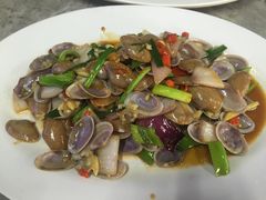 -四川小胡子海鲜(丁村万人海鲜广场店)