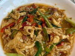 火腿炒农家豆腐皮-辣公子·千岛湖私房菜(滨江店)