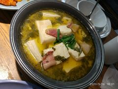 -蜜桃餐厅·伴山(湖滨商业街店)