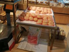 面包甜点陈列柜-瑞和泰超市(传媒店)