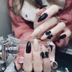 -Pink You美甲洗眉纹绣定制中心
