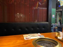 大堂-肉魁屋·烧肉·烧鸟·酒场(高新店)