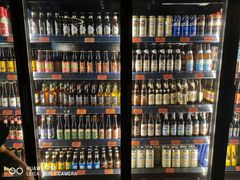 零售区-COMMUNE幻师(上邦百汇城店)