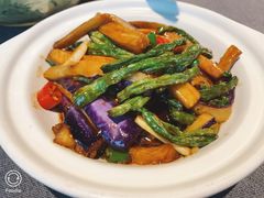 砂锅豆角茄子-羲和雅苑•北京烤鸭(平安国际金融中心店)