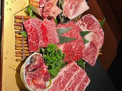 -铭牛烧肉·和牛海鲜自助(高新月牙湖店)