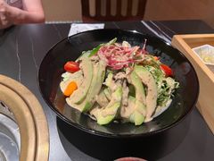 -山川小町·极番烧肉(新地假日广场店)