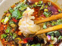 -肖肖酸萝卜鱼火锅(总店)