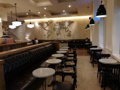 大堂-星巴克臻选(广州沙面店)