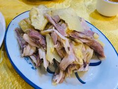 手撕土腌鸡-华兴餐厅·招牌生鱼片(桃园路店)