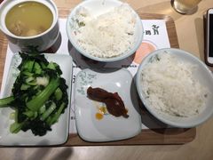-老乡鸡(上海白玉兰广场店)