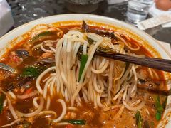 -粉八·云南米线·建水烧烤(常熟路店)