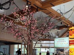 -蜜桃餐厅·伴山(湖滨商业街店)