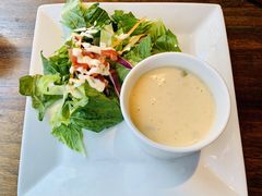 餐湯+沙律-澳美客(铜锣湾翡翠明珠广场店)