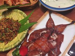 -老滇山寨•云南特色菜•地方菜•民族风情歌舞表演(金碧店)