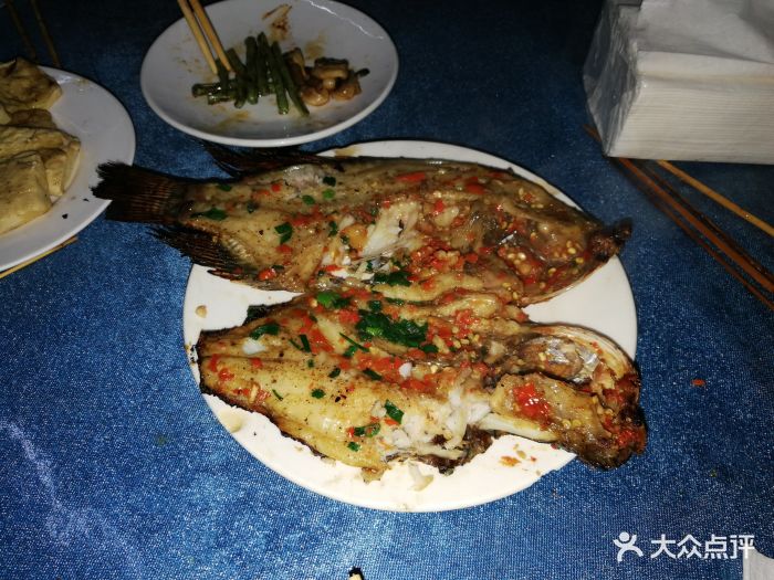 建水兄弟鸡脚王烧烤小米辣罗非鱼图片 - 第1张