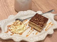 -玛格萝妮比萨屋(四平店)
