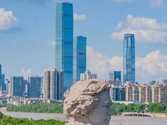 -墨客悦庭酒店(长沙麓谷涉外经济学院店)