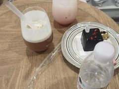 -共舞时光猫咖·狗咖(新街口店)
