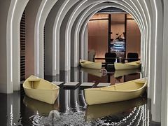 -涨巢·潮玩水疗局