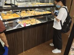 面包甜点陈列柜-Caidie Bakery采蝶轩(百越店)