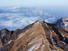 -牛背山