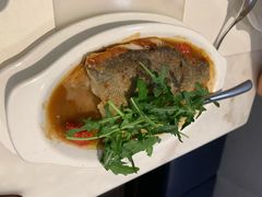 焗烤鲈鱼配洋葱土豆-港丽餐厅(高德置地店)