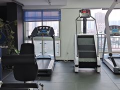 -越·健身工作室(华尔兹广场写字楼B栋店)